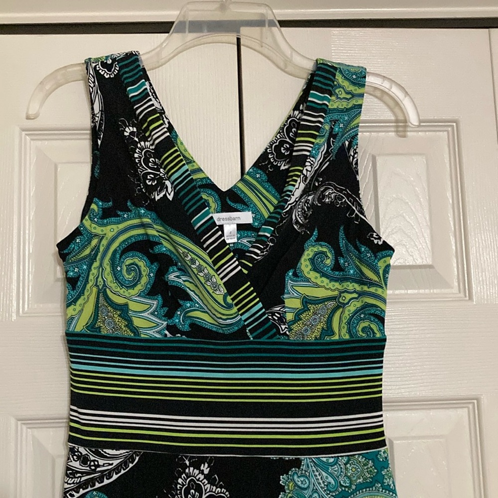 Dress Barn FLARED, SLEEVELESS, PAISLEY DRESS - Picture 2 of 11